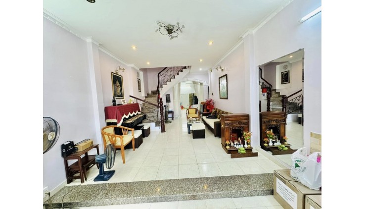 Bán nhà mặt tiền kinh doanh Nguyễn Văn Đậu, P11, Bình Thạnh, 82m2, 4 tầng, giá rẻ